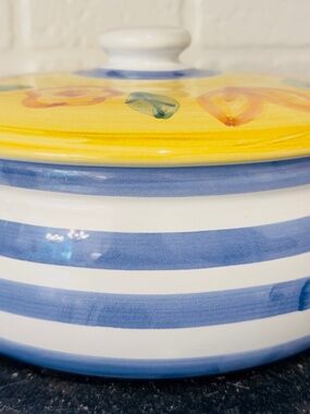 Caleca Sorrento Covered Casserole Dish 2-Quart Rare